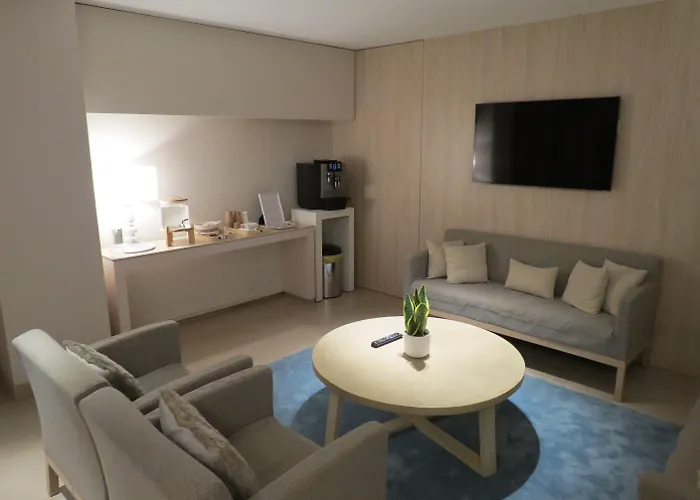 Omnium Hotel 2*